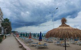 Bral Apartment 7 - Two-Bedroom With Seaview