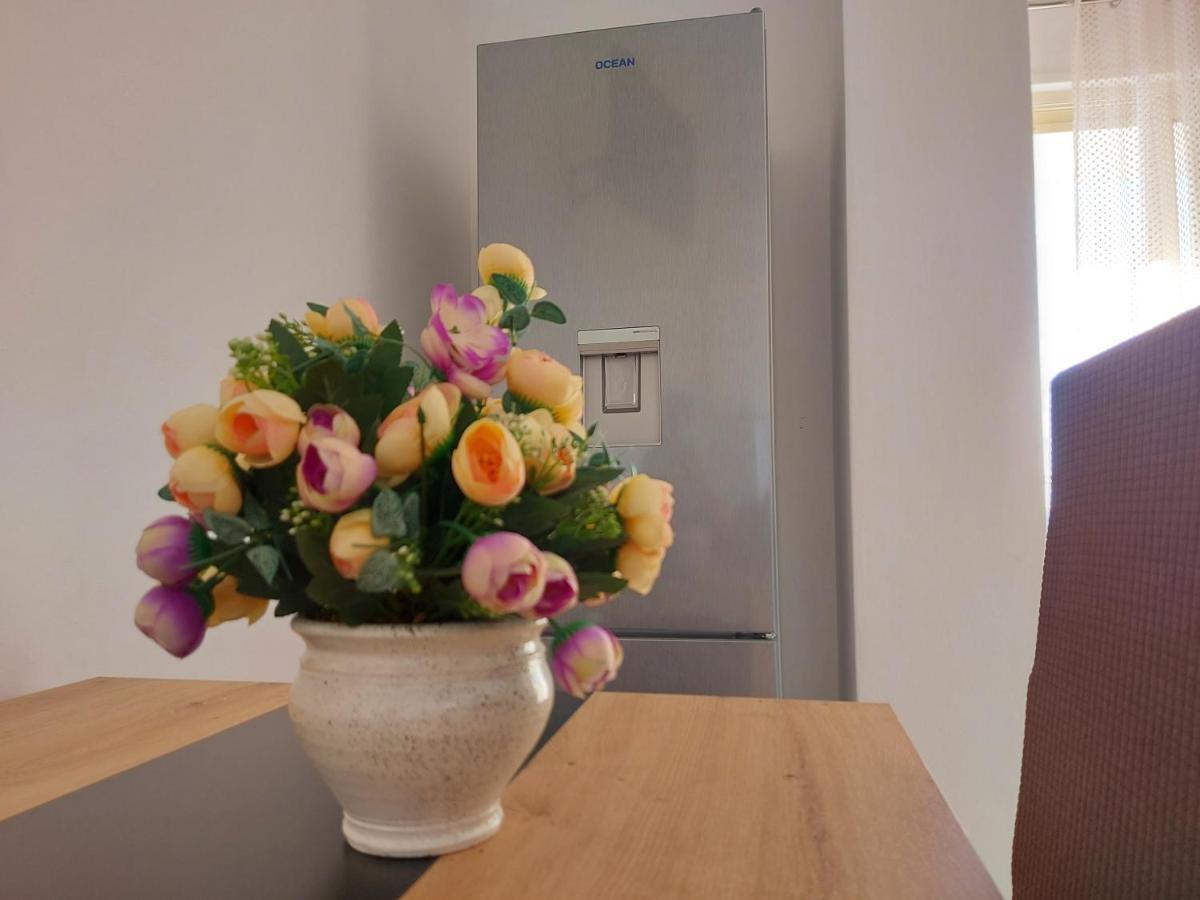 Bral Apartment 7 - Two-Bedroom With Seaview Durrës Esterno foto